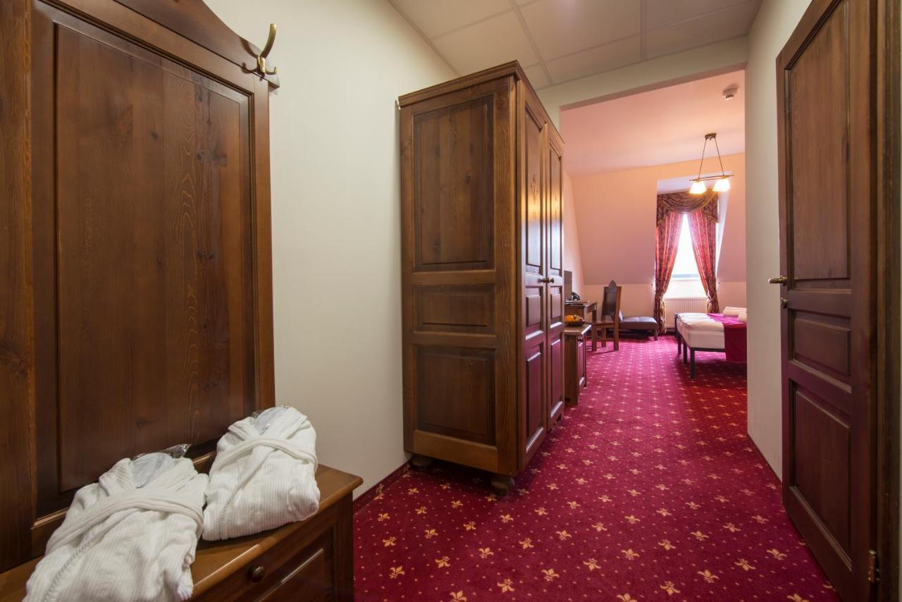 Hotel Grand Viglas Zólyom Kültér fotó