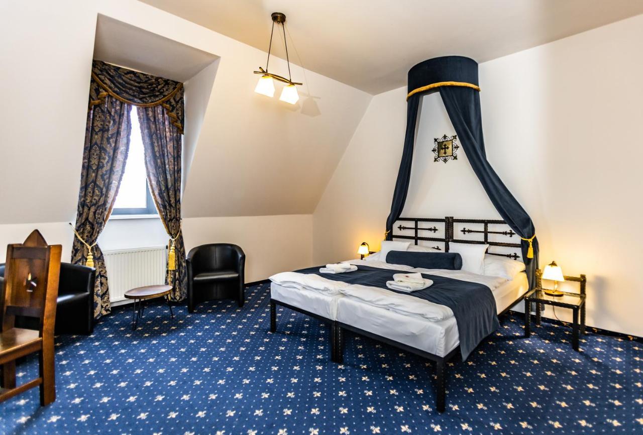 Hotel Grand Viglas Zólyom Kültér fotó