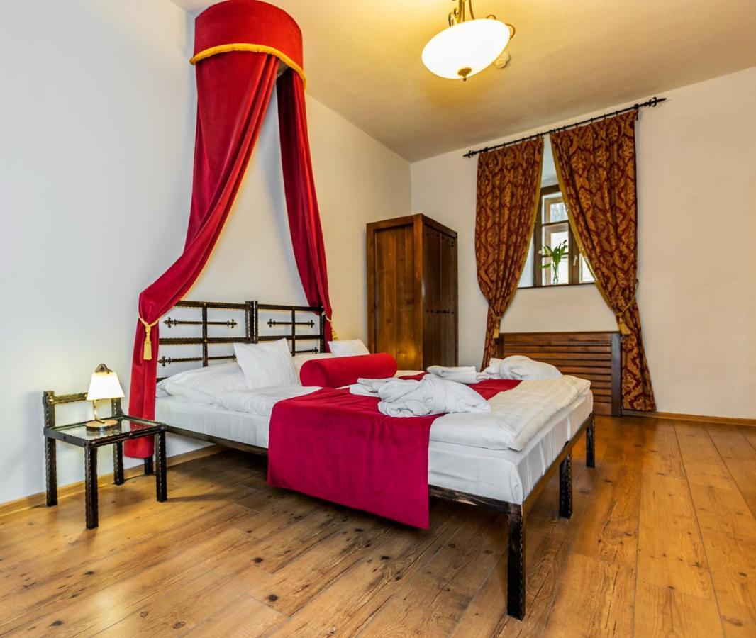 Hotel Grand Viglas Zólyom Kültér fotó