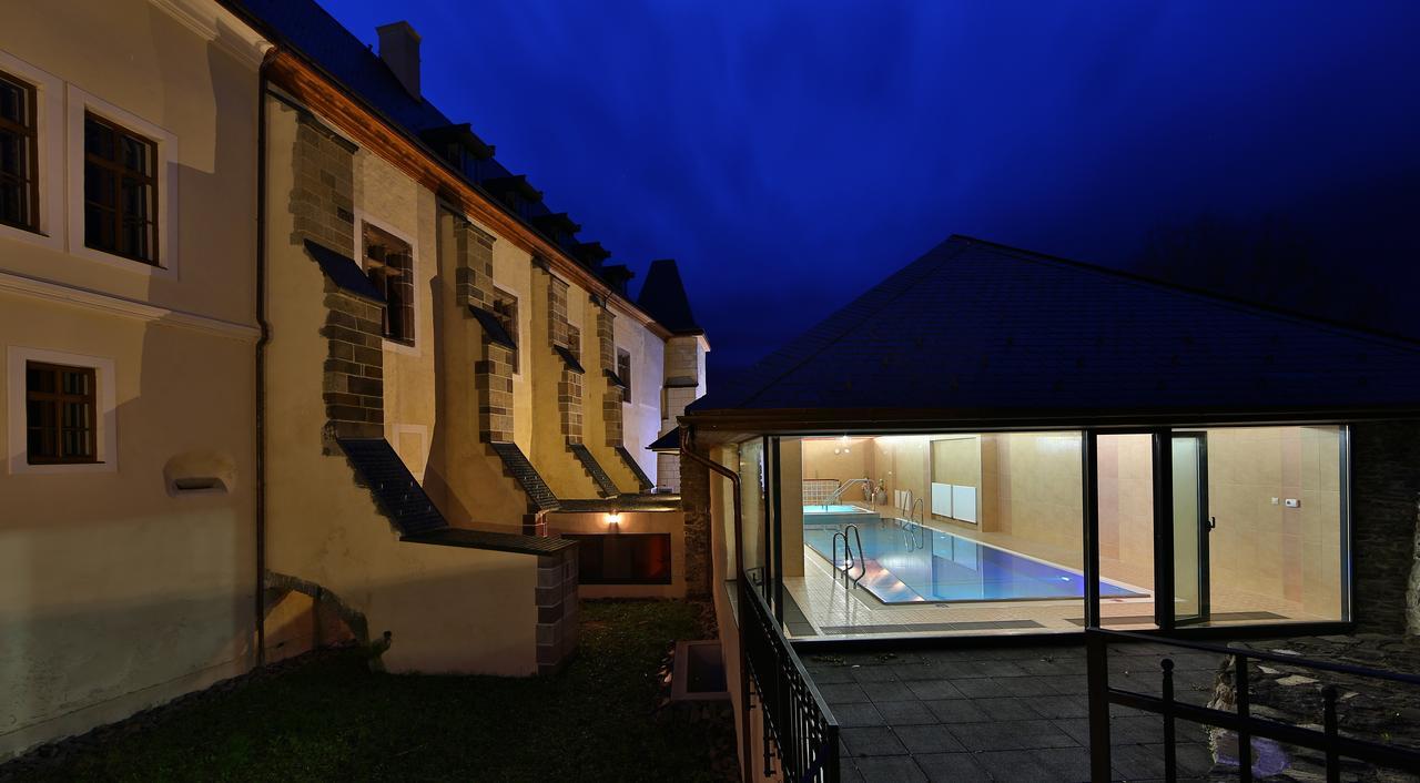 Hotel Grand Viglas Zólyom Kültér fotó